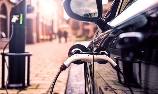 Five Steps to Seize Opportunities in the £106bn UK Electric Vehicle Industry